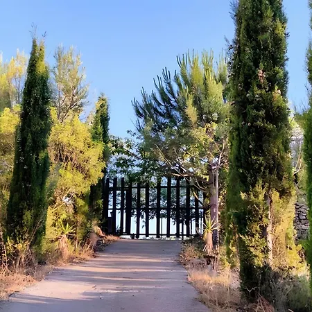 La Casa De Piedra * Matet